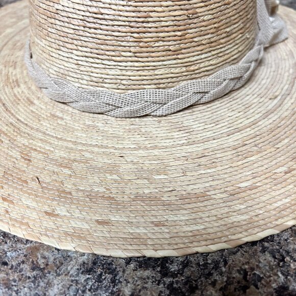 Straw Hat With Natural Flowers S/M - Picture 8 of 8
